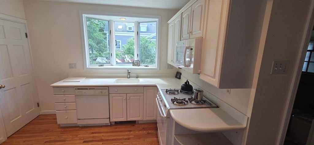 16 Columbia Ave