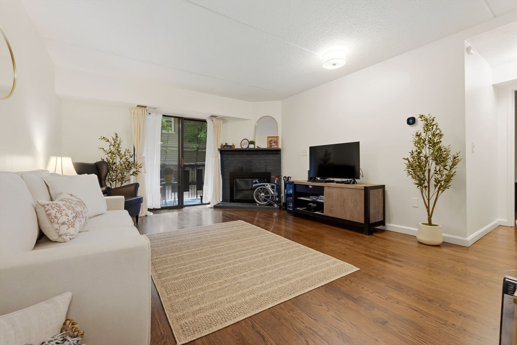 390 Broadway L2