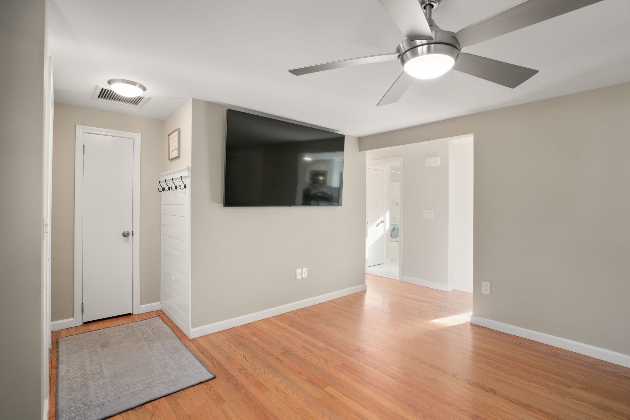 46 Nw Main St, Douglas, MA Photo #15