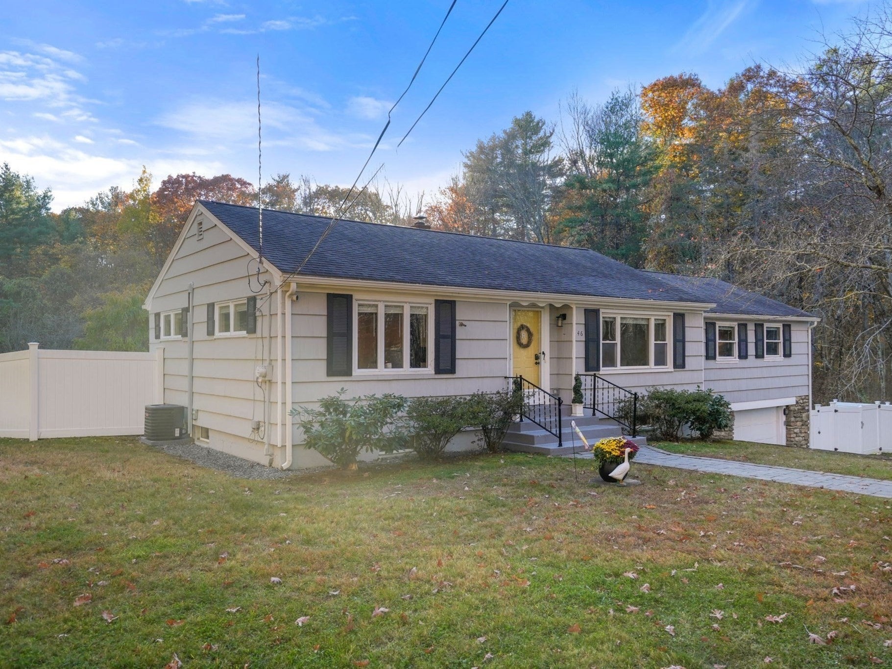 46 Nw Main St