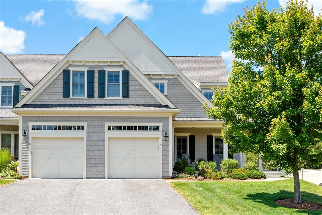 1090 Shore Road 4