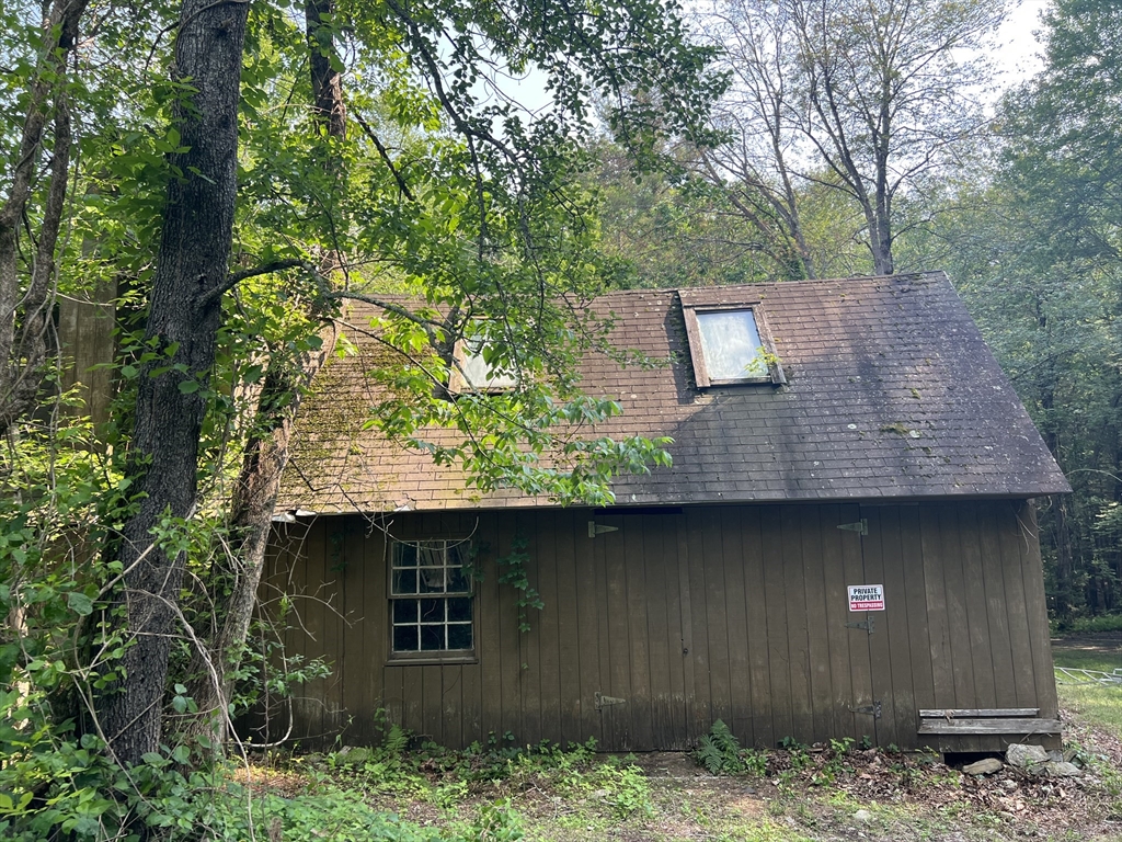 140 Bond Rd
