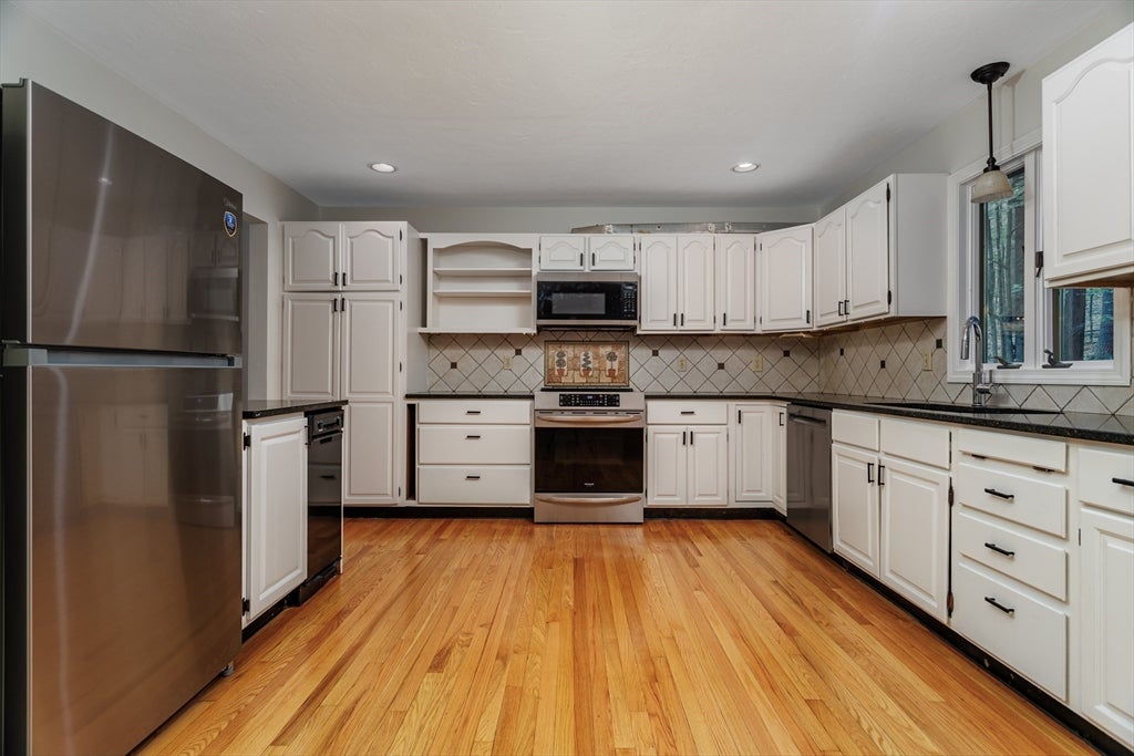 3 Sargent Rd, Bolton, MA, 3 Sargent Rd, Bolton, MA Photo #8