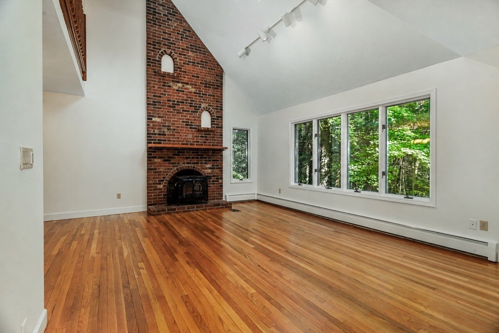 3 Sargent Rd, Bolton, MA, 3 Sargent Rd, Bolton, MA Photo #2
