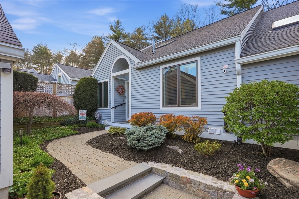 59 Hillside Dr 59