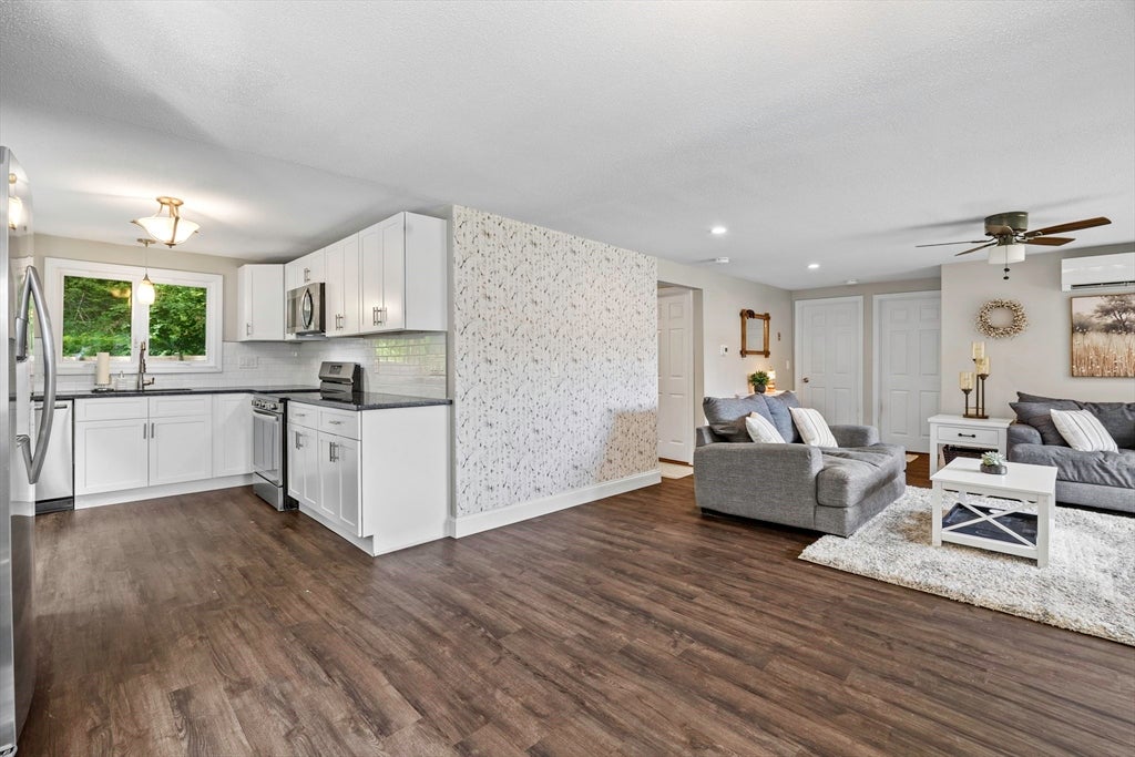 1535 Center Street, Ludlow, MA Photo #11
