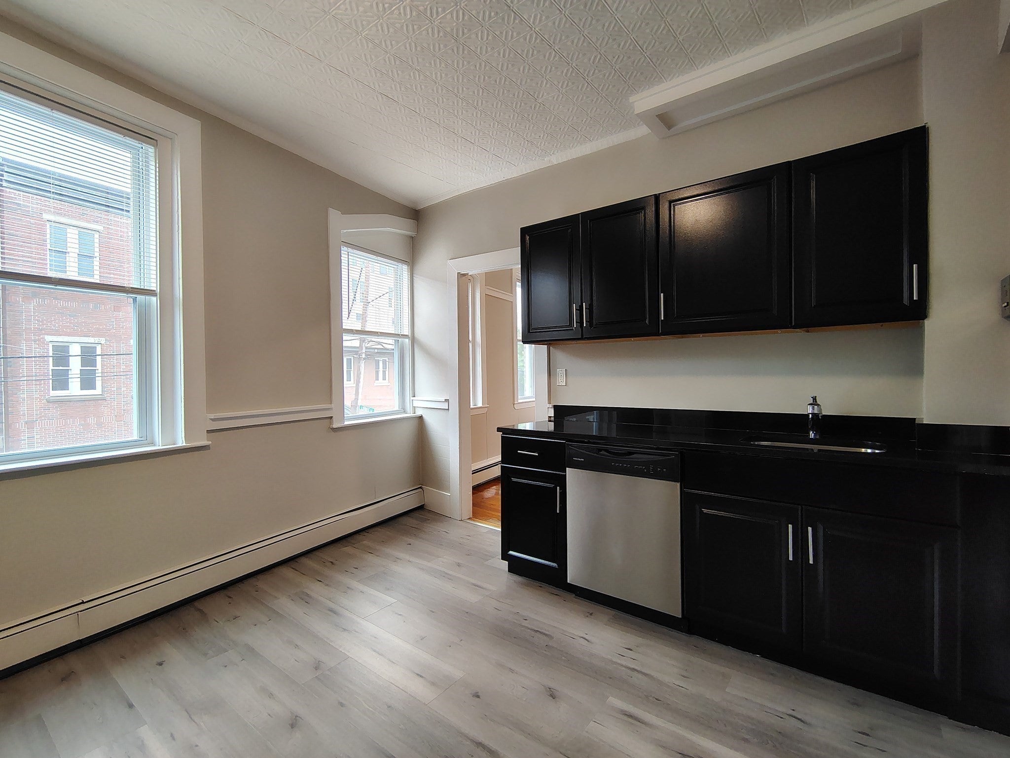 142 Gove ST #5, Boston, MA, 142 Gove ST #5, Boston, MA Photo #4