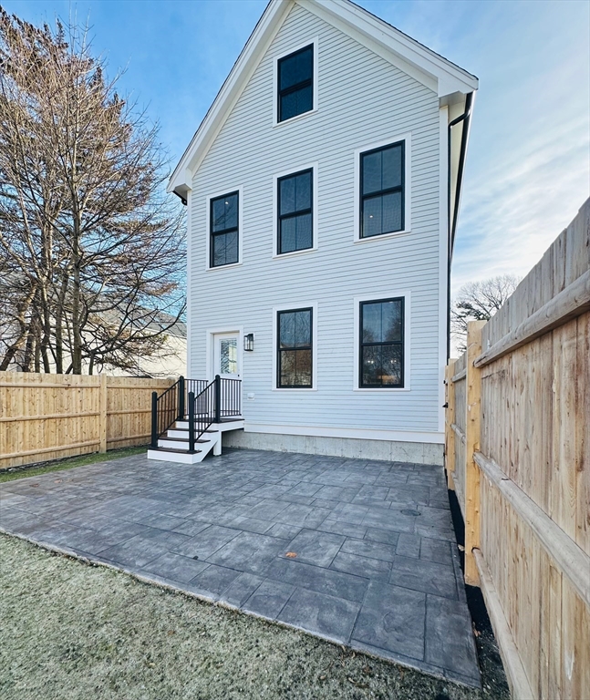 43 Chickatawbut St 2