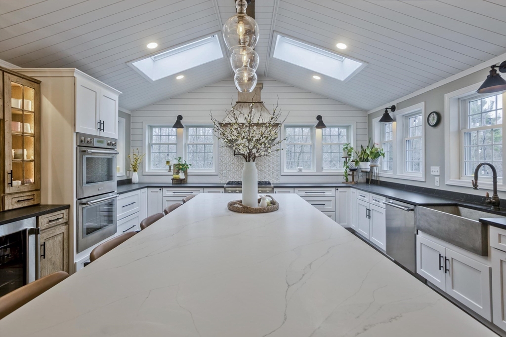 306 Whippoorwill Dr