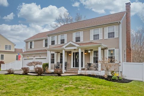 306 Whippoorwill Dr Raynham MA 02767