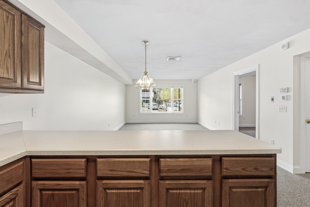 26 Greenleaves Dr 602