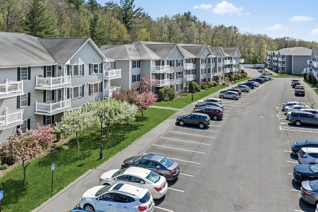26 Greenleaves Dr 602