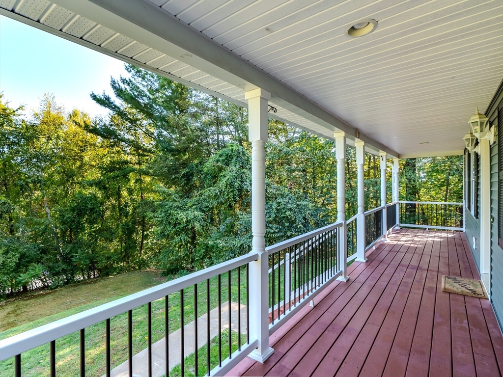 8 Hemlock Hollow