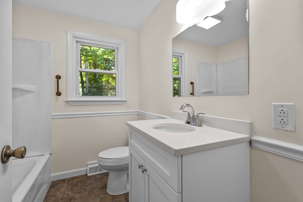 5 Grove St, Plainville, MA, 5 Grove St, Plainville, MA Photo #23
