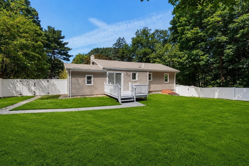 5 Grove St, Plainville, MA, 5 Grove St, Plainville, MA Photo #6