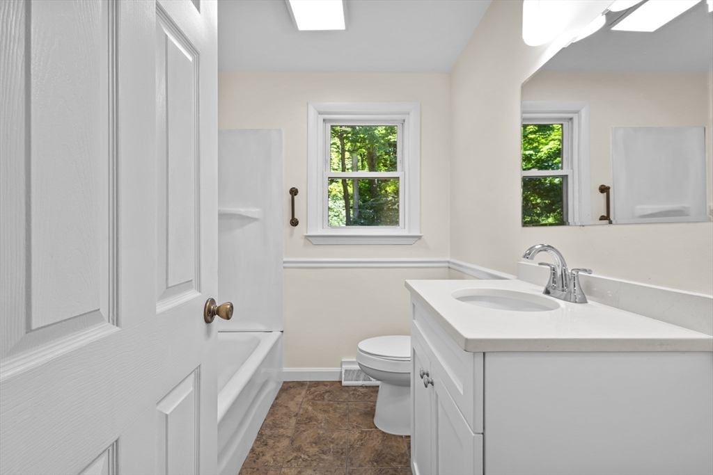 5 Grove St, Plainville, MA, 5 Grove St, Plainville, MA Photo #22
