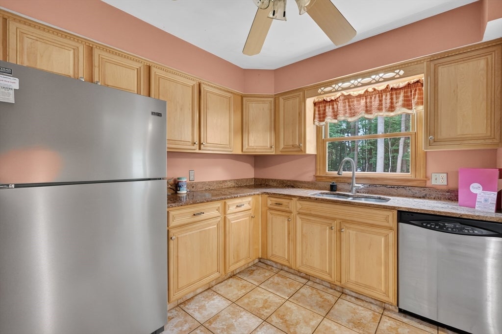 63 Forge Rd, Freetown, MA, 63 Forge Rd, Freetown, MA Photo #5