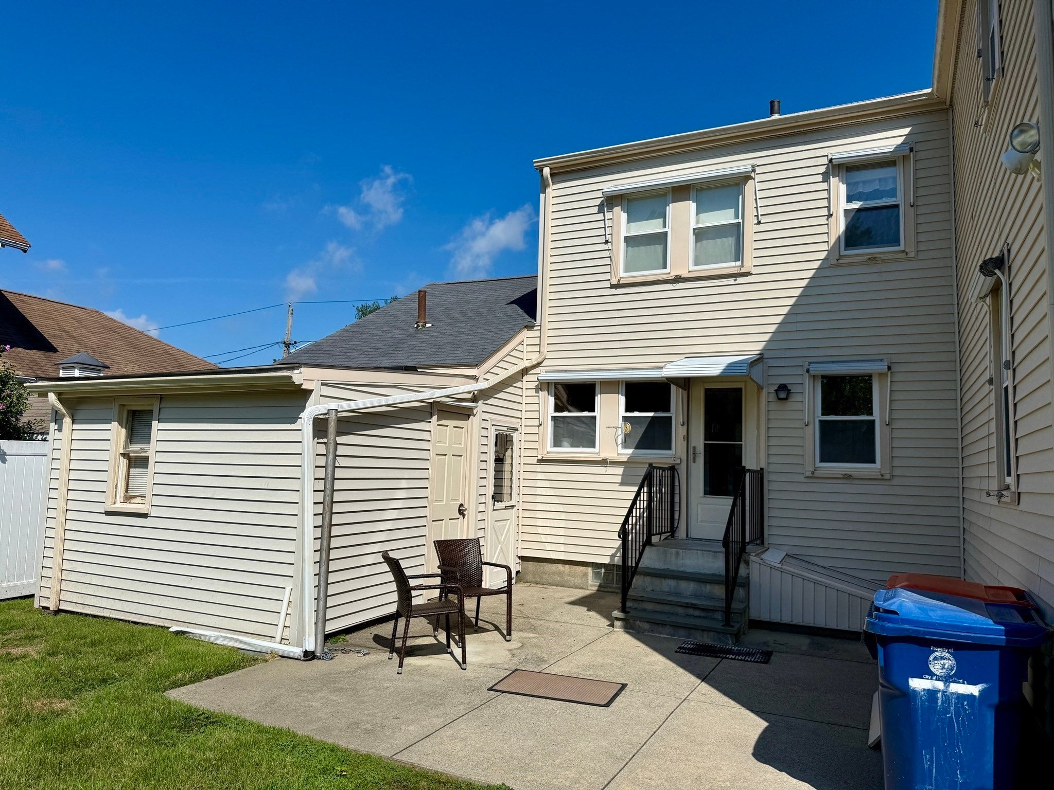 16 Pauline St, New Bedford, MA Photo #6