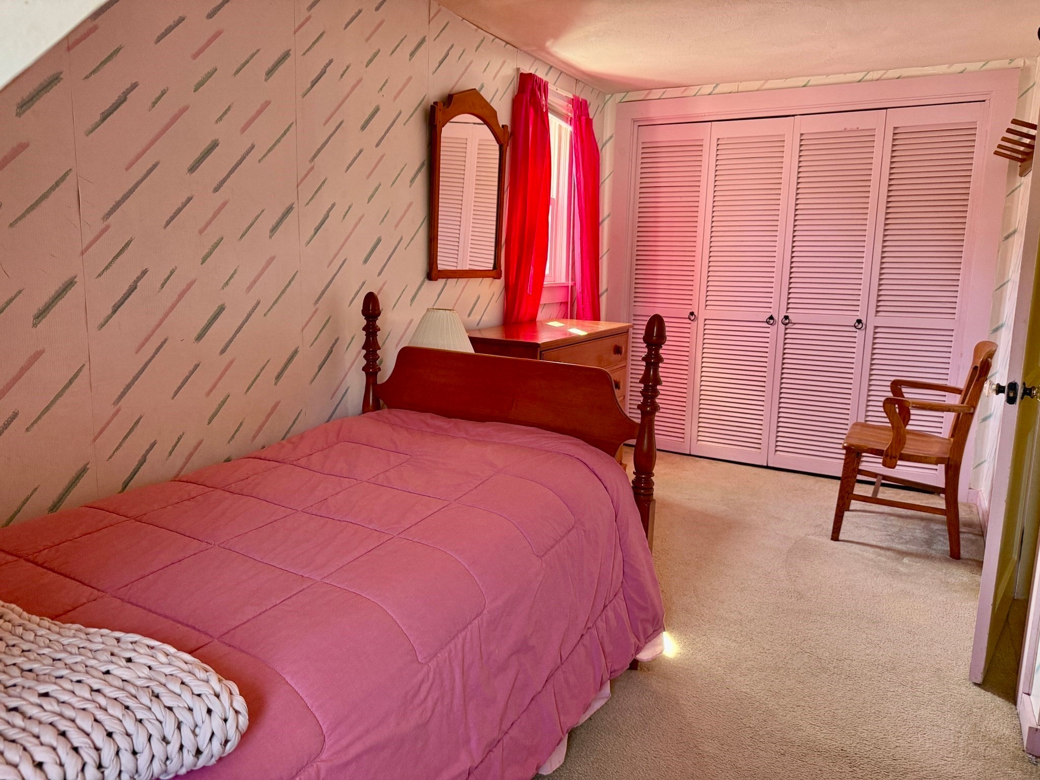 16 Pauline St, New Bedford, MA Photo #24