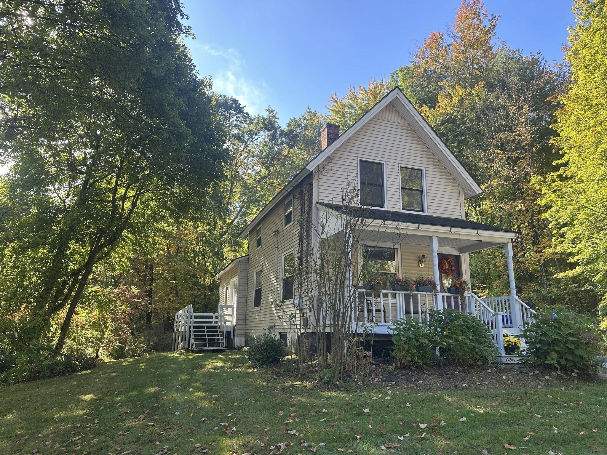 22 Laurel ST, Greenfield, MA, 22 Laurel ST, Greenfield, MA Photo #2