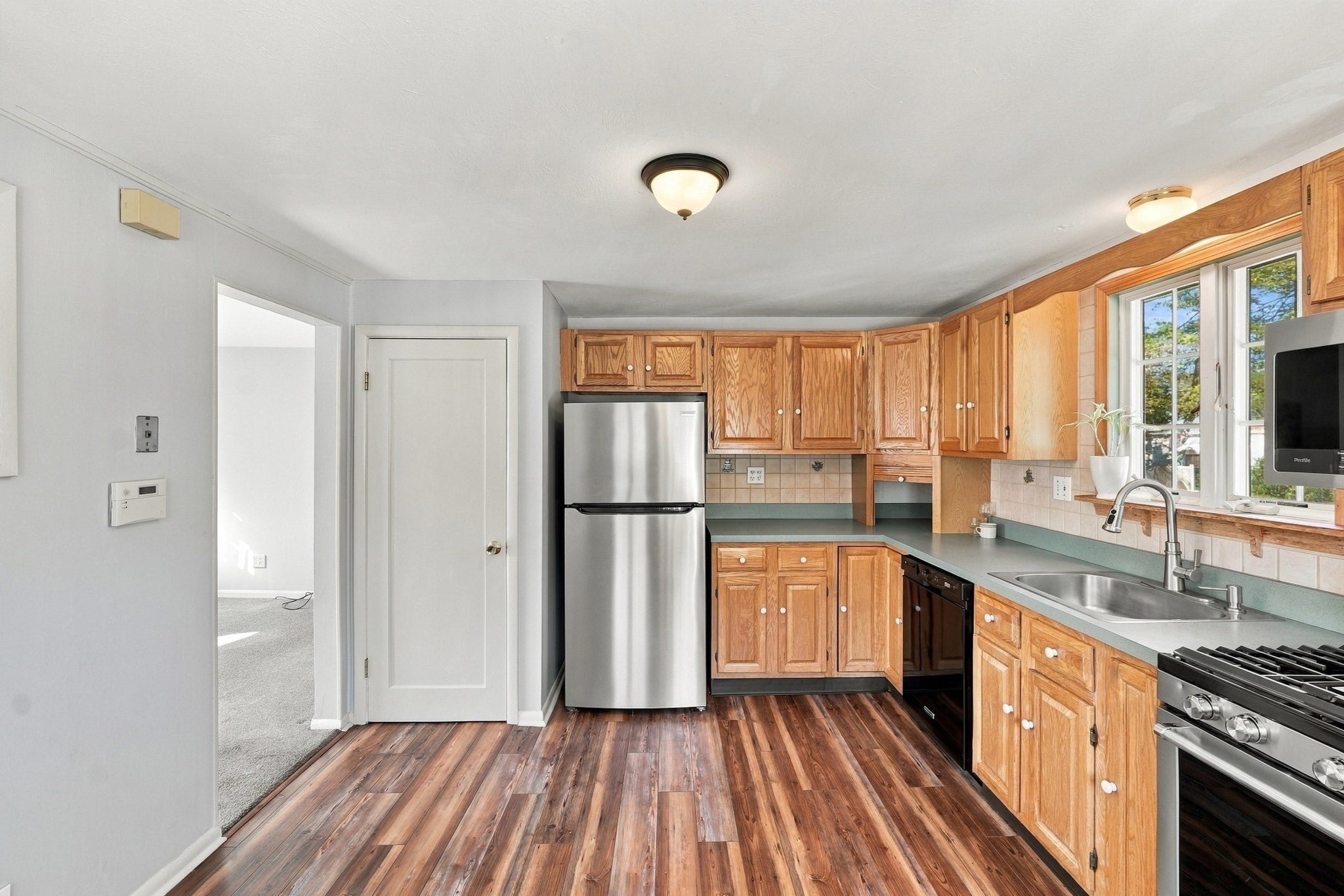 20 Tucker Ave, Marlborough, MA, 20 Tucker Ave, Marlborough, MA Photo #6