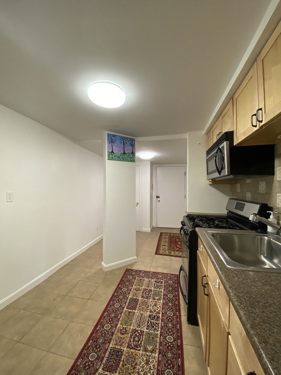1 Dana Street 2