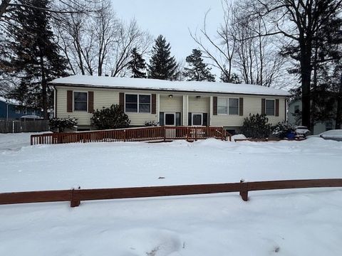 Photo of 83-85 Albert Avenue, Springfield, MA 01151 (MLS # 73475258)