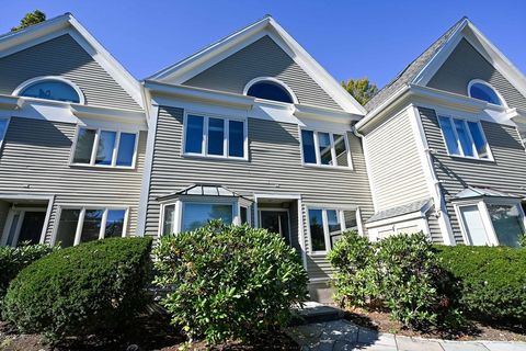 Photo of 697 Hammond St #697, Brookline, MA 02467 (MLS # 73443282) Photo of 697 Hammond St #697, Brookline, MA 02467 (MLS # 73443282)