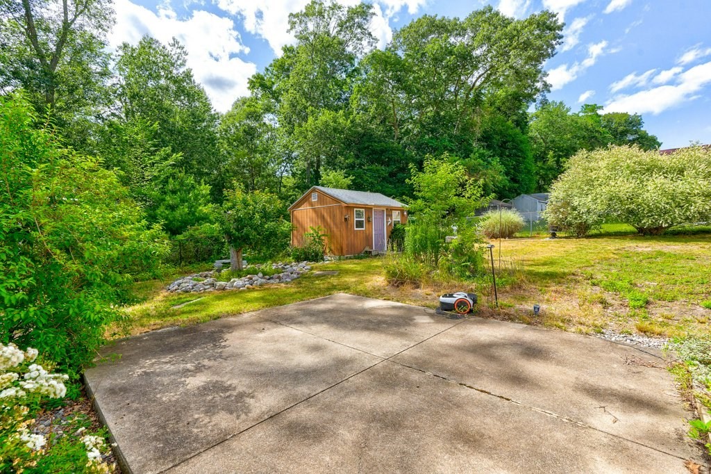 83 Norma Ave