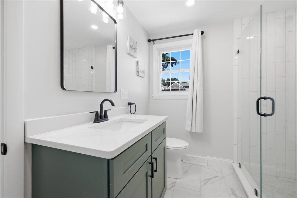 35 Ludlow Street, Acushnet, MA, 35 Ludlow Street, Acushnet, MA Photo #4