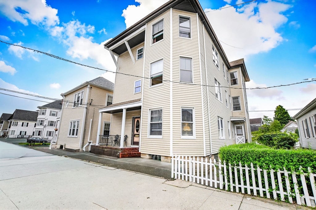 82 Eugenia St, New Bedford, MA, 82 Eugenia St, New Bedford, MA Photo #2
