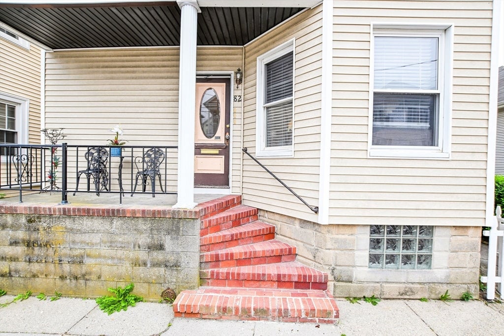 82 Eugenia St, New Bedford, MA, 82 Eugenia St, New Bedford, MA Photo #4