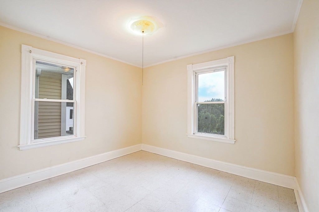82 Eugenia St, New Bedford, MA, 82 Eugenia St, New Bedford, MA Photo #10