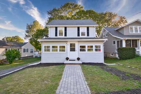 105 E Cross St Norwood MA 02062
