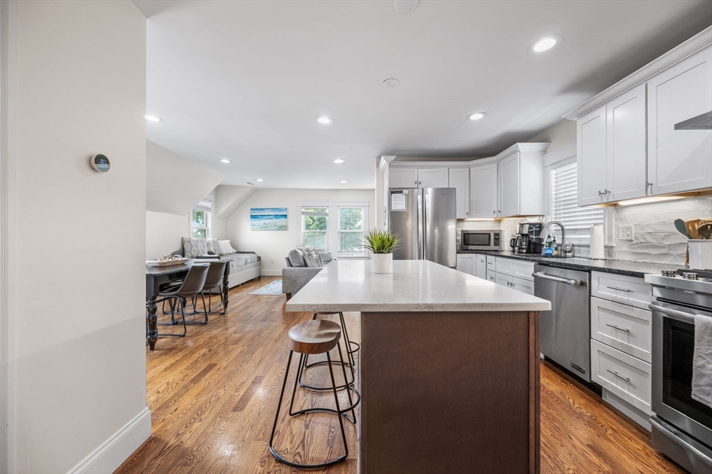 114 Moreland St 2