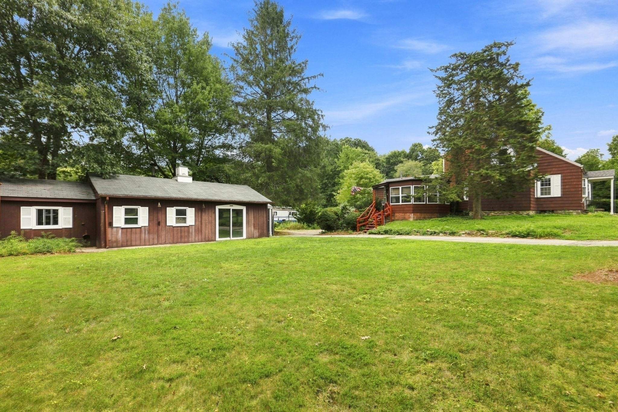 66 Charlton St, Oxford, MA Photo #5