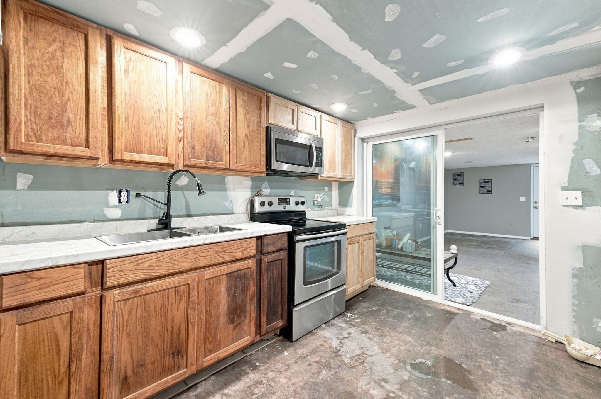 66 Charlton St, Oxford, MA Photo #23