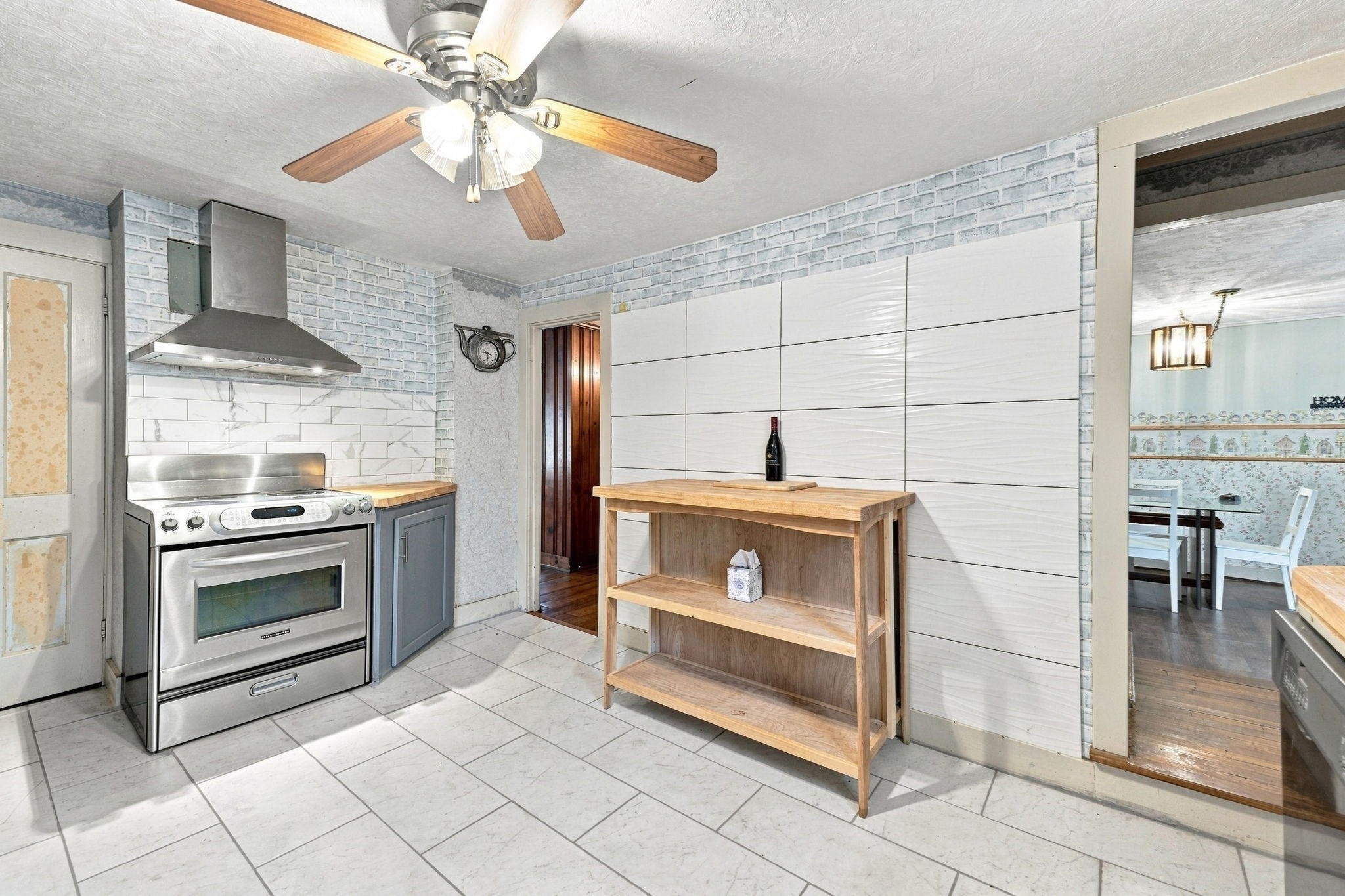 66 Charlton St, Oxford, MA Photo #10