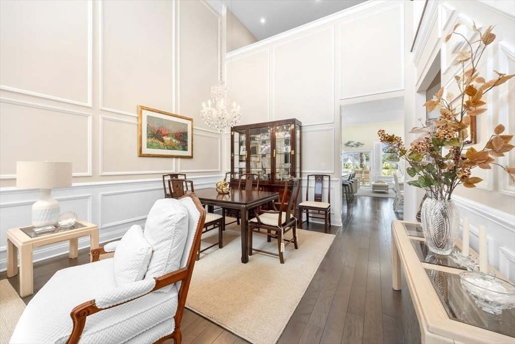 5 Brand Blvd 5