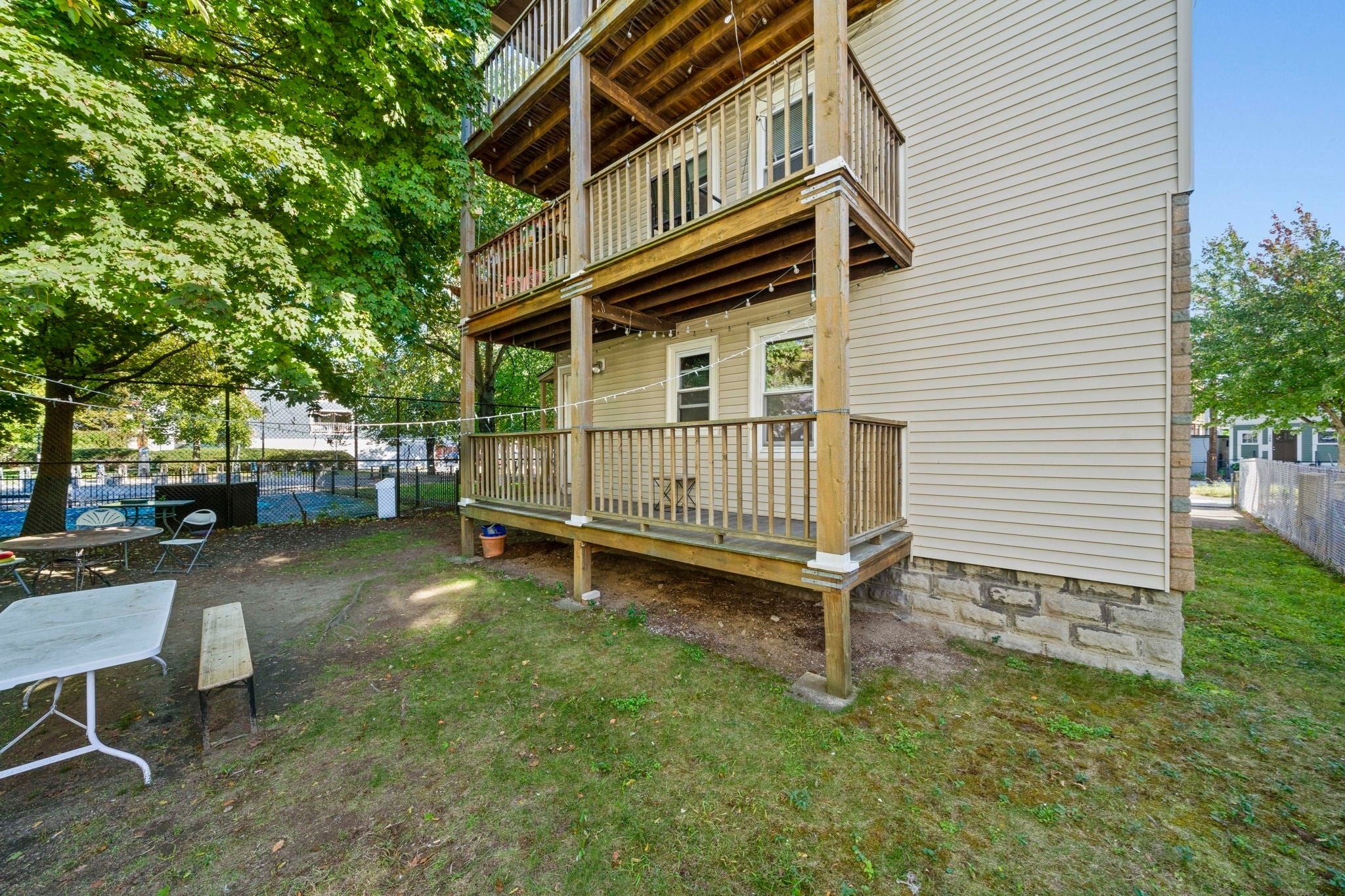 363 Washington St 1