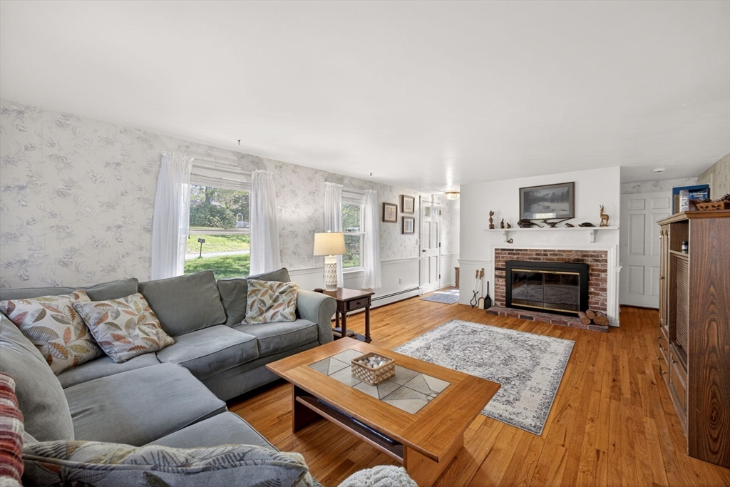 23 Nickerson Rd
