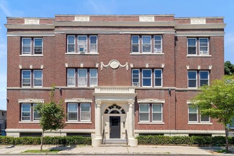 Photo of 8 Kenwood St #6, Boston, MA 02124 (MLS # 73486434)