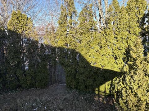 351 County Barrington RI 02806