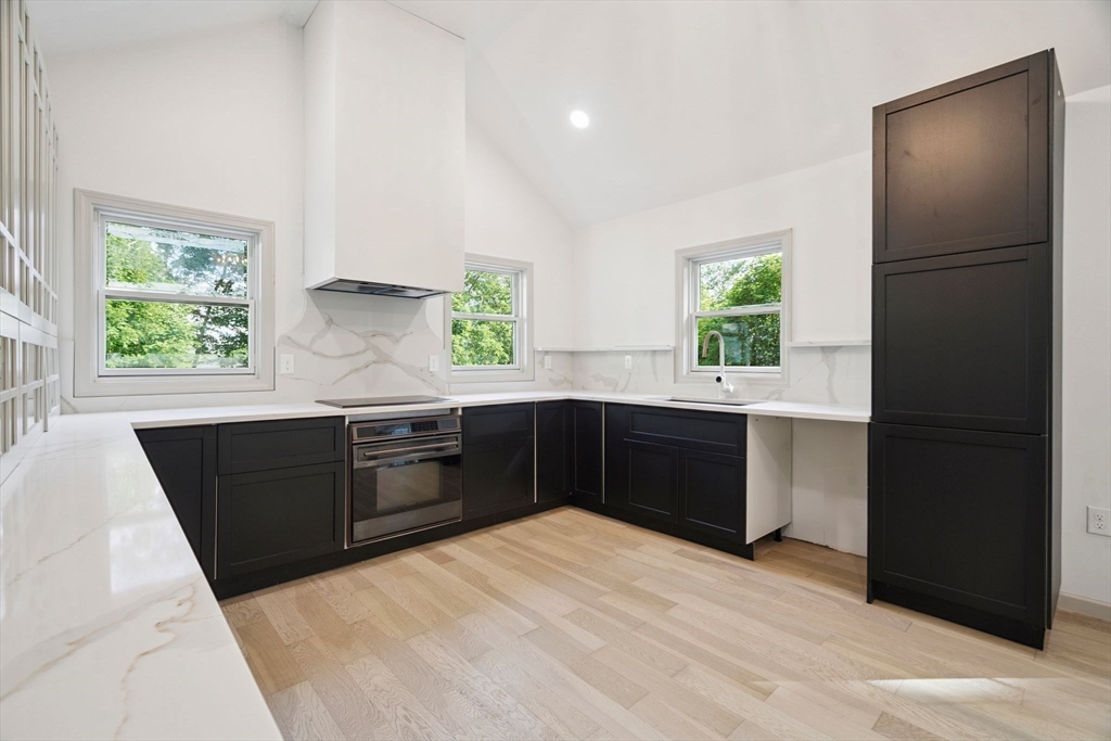 18 Chestnut Hill Rd