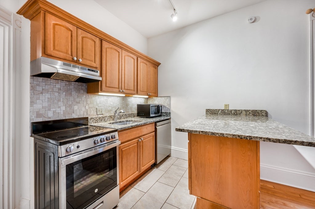 479 Beacon St #32, Boston, MA, 479 Beacon St #32, Boston, MA Photo #2