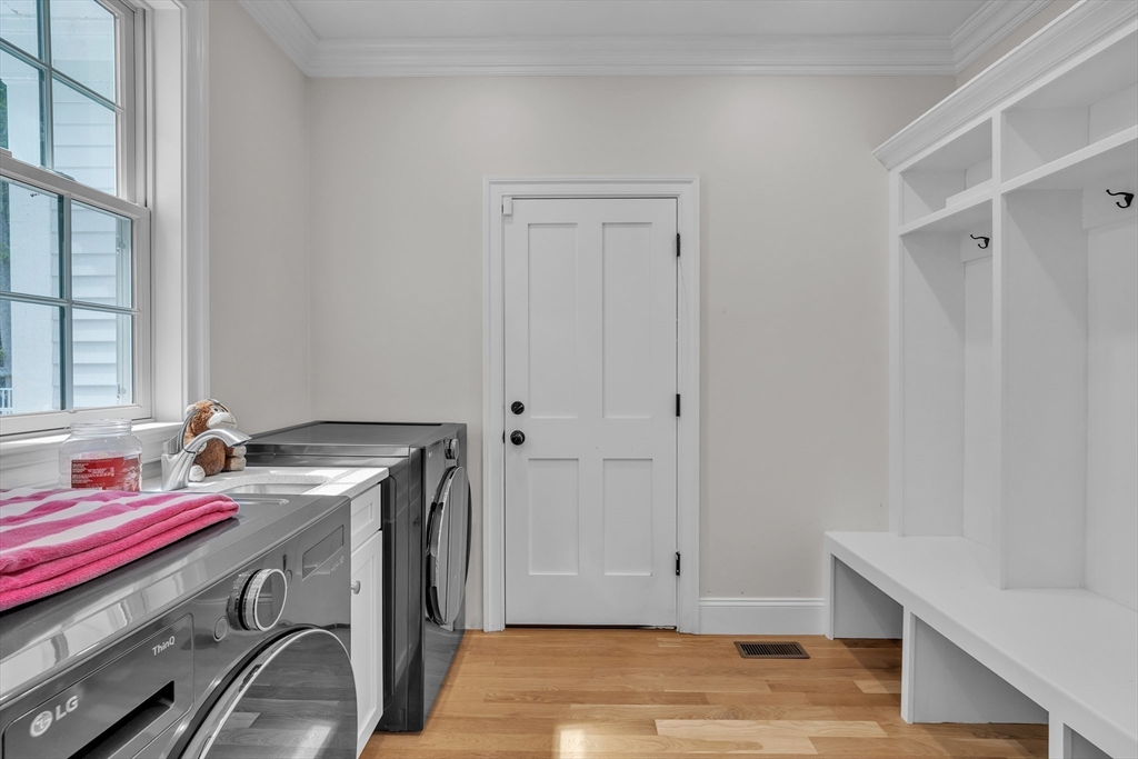 Millis, Massachusetts 02054, United States, 4 Bedrooms Bedrooms, ,4 BathroomsBathrooms,Residential,Active,195393