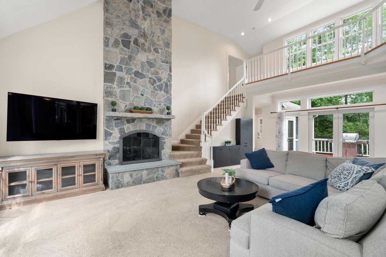 74 Cudworth Lane, Sudbury, MA, 74 Cudworth Lane, Sudbury, MA Photo #5