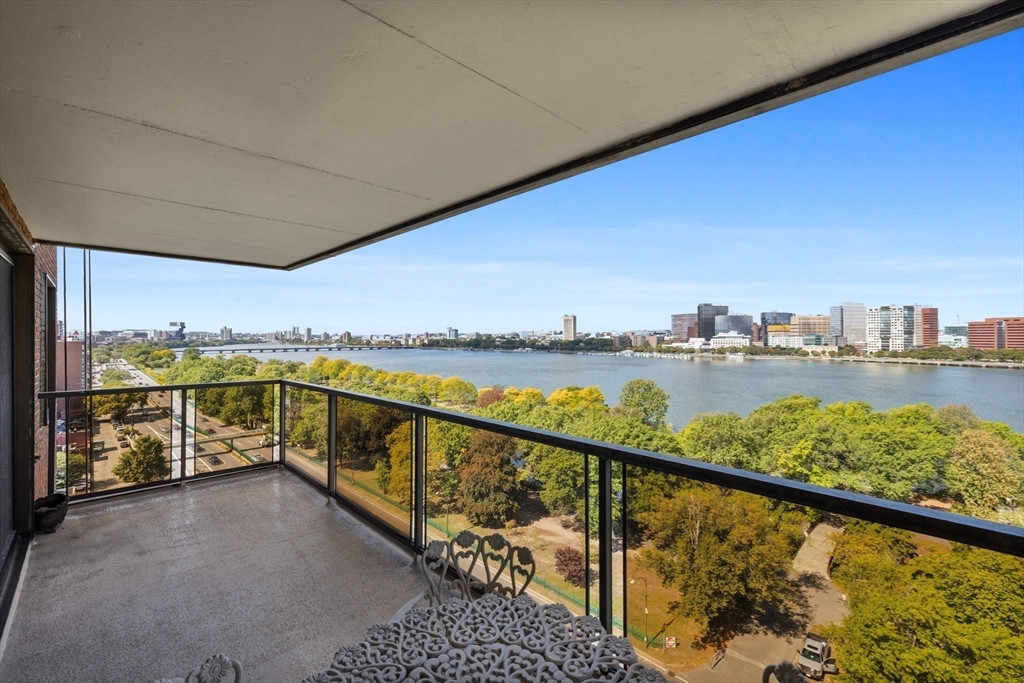 180 Beacon Street 12E