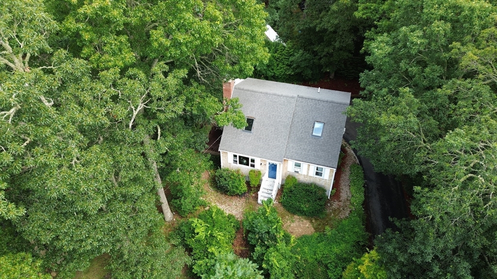 59 Whitecaps Drive