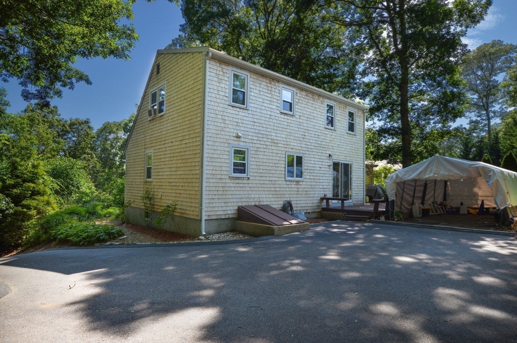 59 Whitecaps Drive